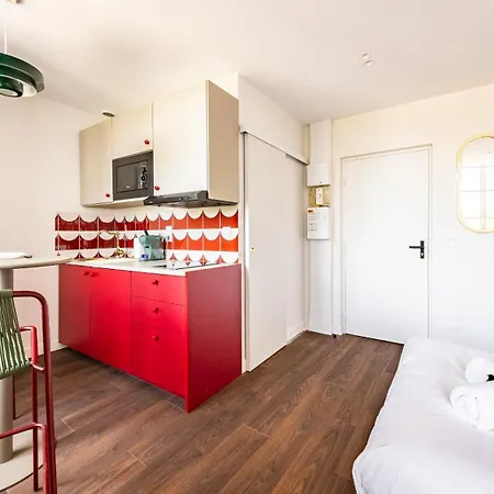 Pop Aparthotel