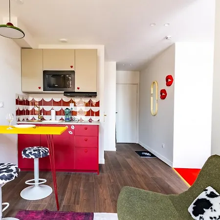 Aparthotel Pop 3*