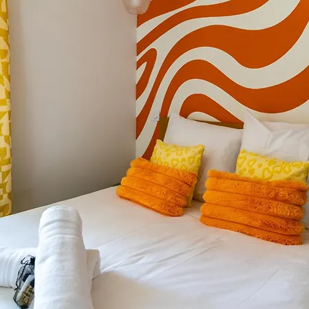 Pop Aparthotel